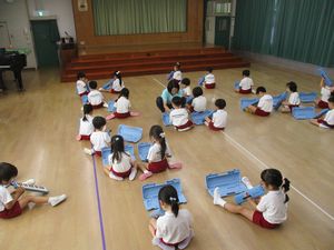 7135